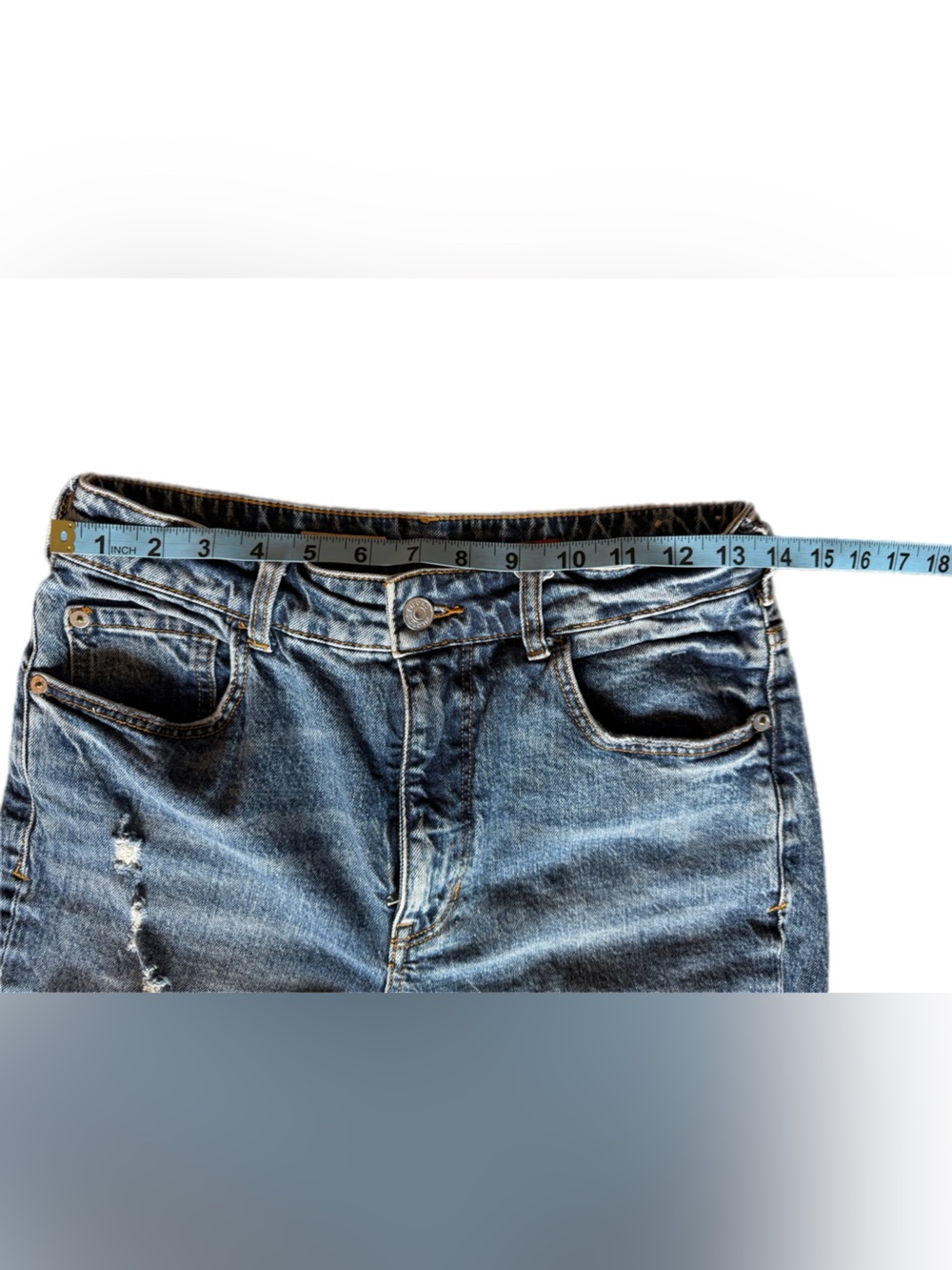 Pilcro Vintage Straight Distressed Blue High-Rise jeans size 29 like new - Picture 10 of 15